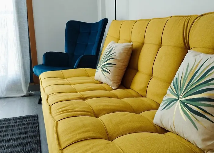 A Guarida Do Moucho Vut-po-14276 * Caldas De Reis