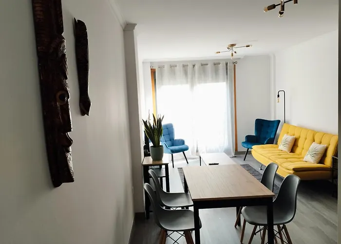 A Guarida Do Moucho Vut-po-14276 * Caldas De Reis